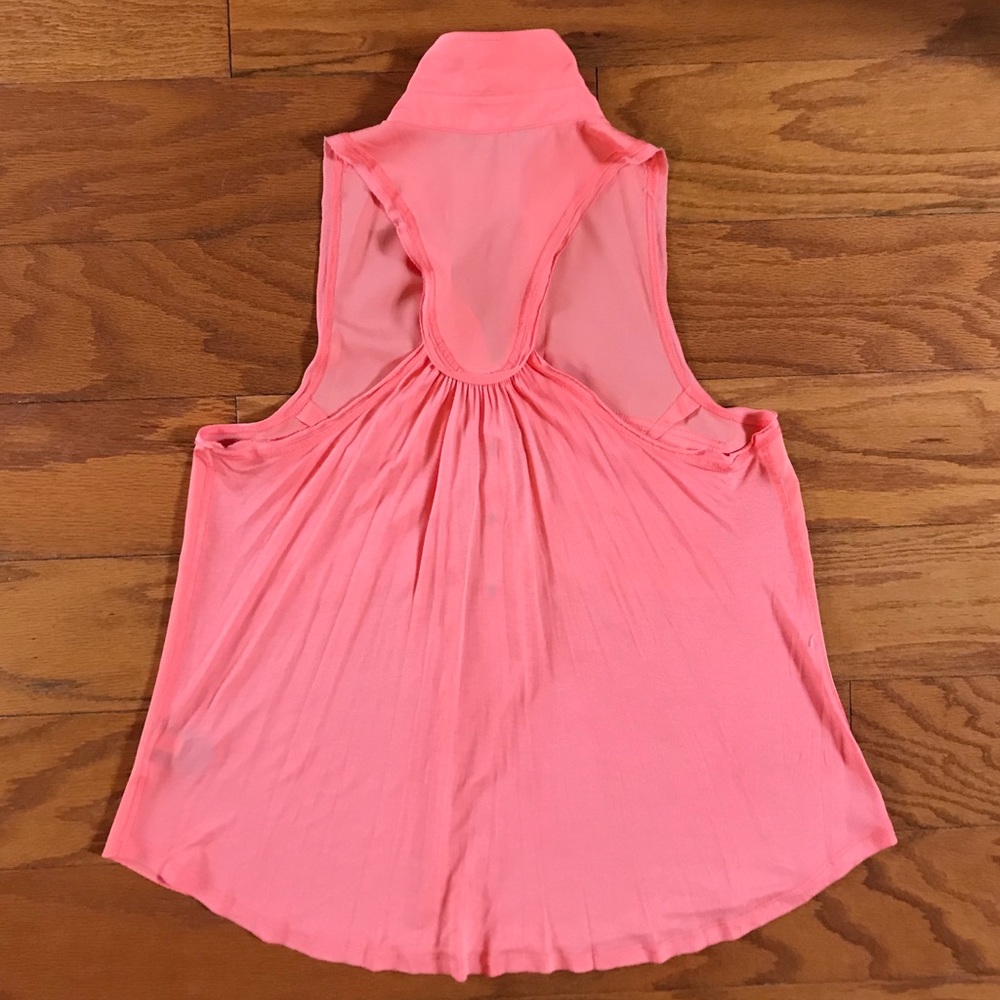 Coral Rock & Republic Racerback Collared Shirt - L